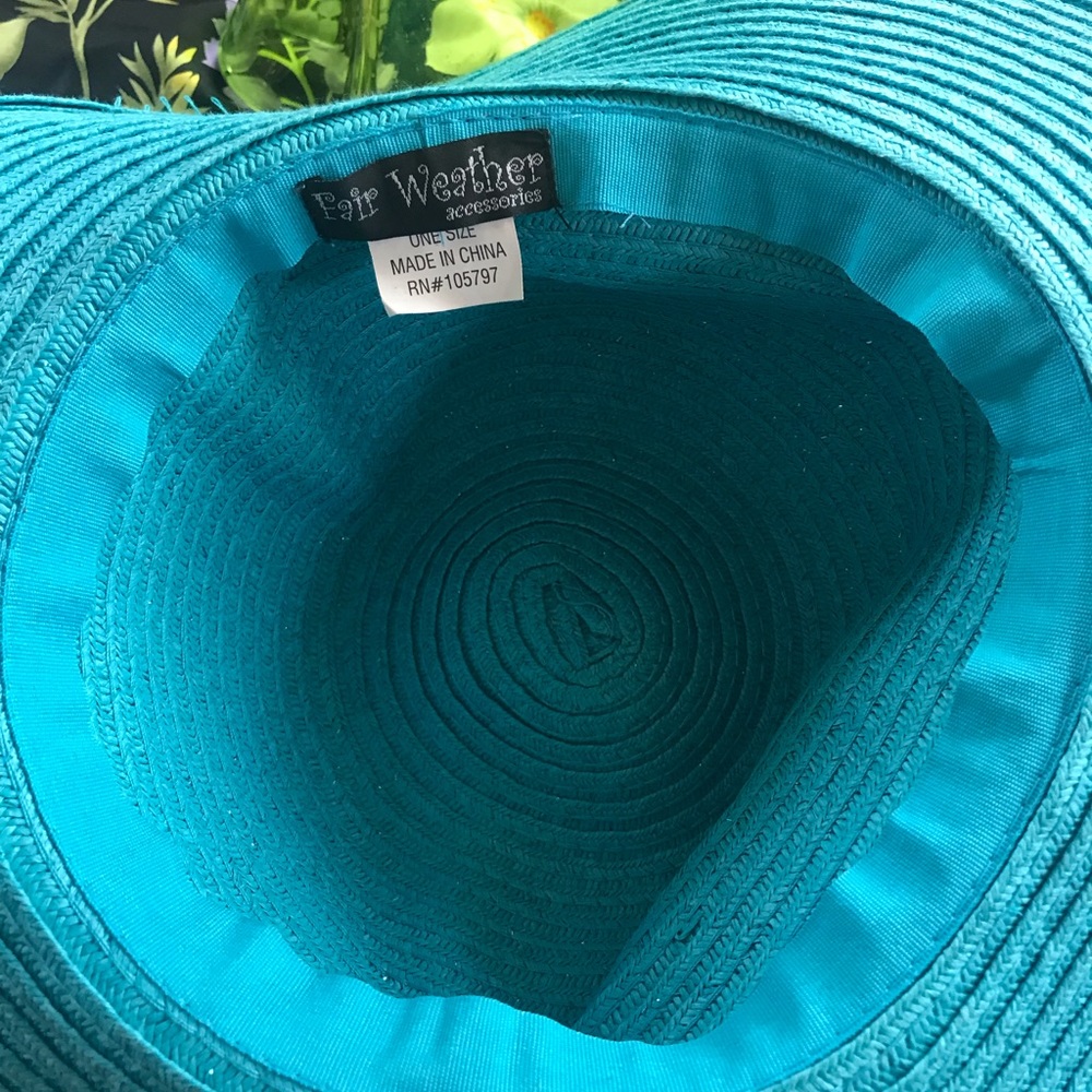 Beach hats - Picture 5 of 5